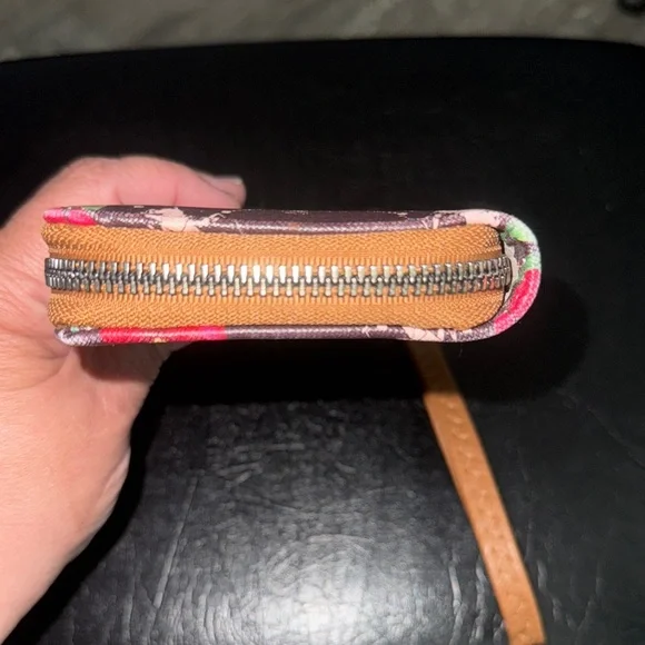 Beverly Hills Polo Club Brown Floral Wallet with Wristlet NWOT - Picture 6 of 11